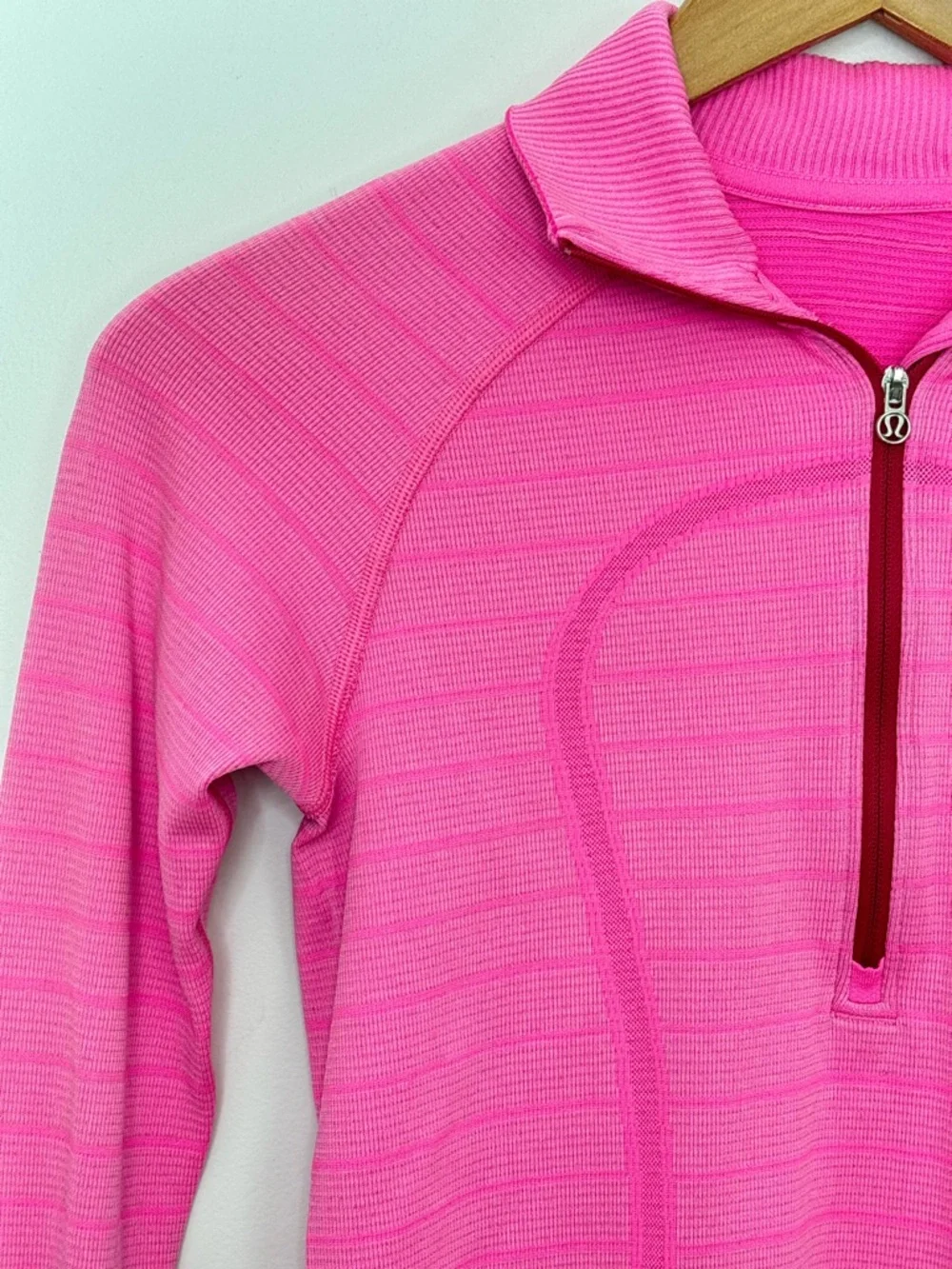 Lululemon Run: Swiftly Tech 1/2 Zip Heathered Raspberry Glo Light Size 4 Active